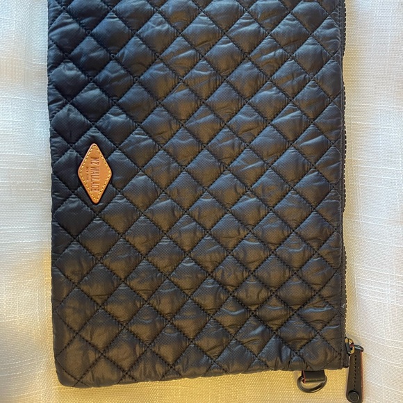 MZ Wallace Metro Pouch NEW! - Picture 3 of 4